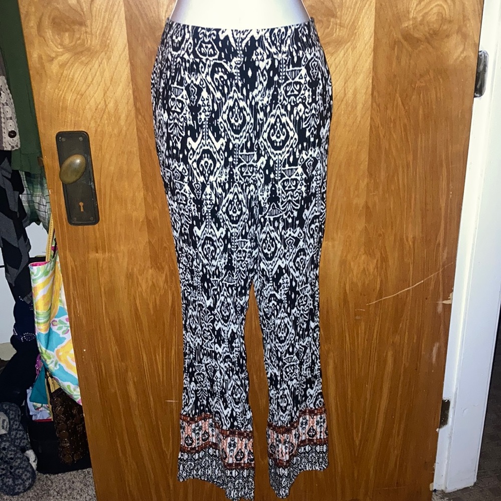 New Directions Boho Pattern Flowy Pants - Size Medium